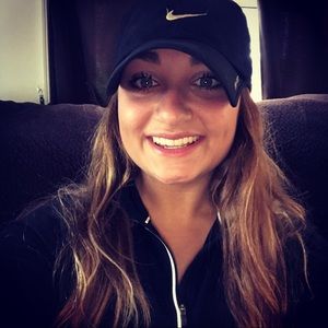 Meet your Posher, Bella